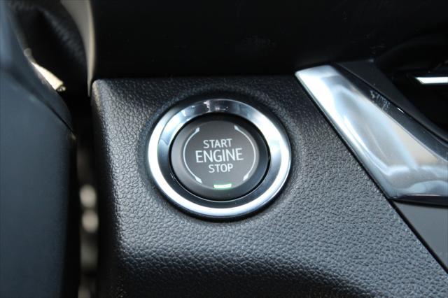 new 2025 Buick Envista car, priced at $26,199