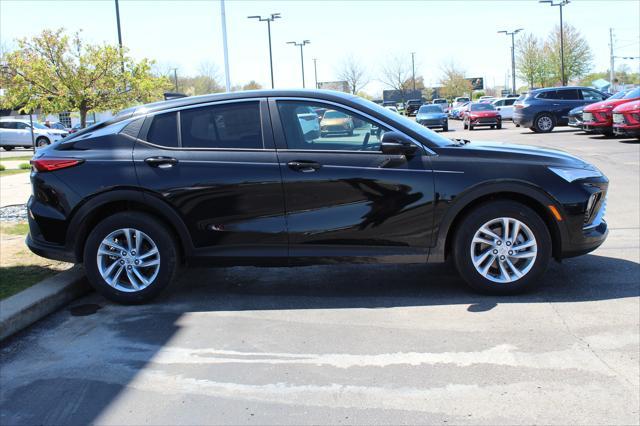 new 2025 Buick Envista car, priced at $26,199