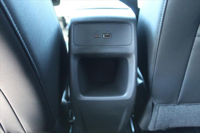 new 2025 Buick Envista car, priced at $26,199