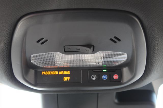 new 2025 Buick Envista car, priced at $26,299