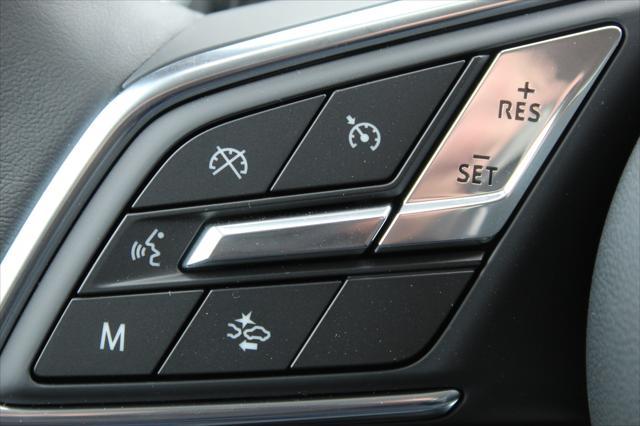 new 2025 Buick Envision car, priced at $39,044