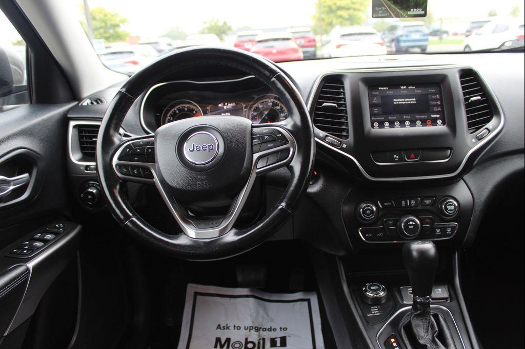 used 2020 Jeep Cherokee car