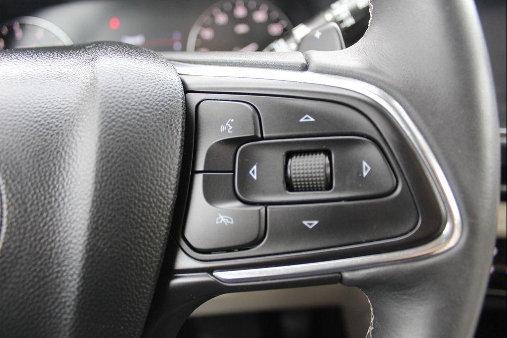 used 2022 Buick Envision car, priced at $23,670