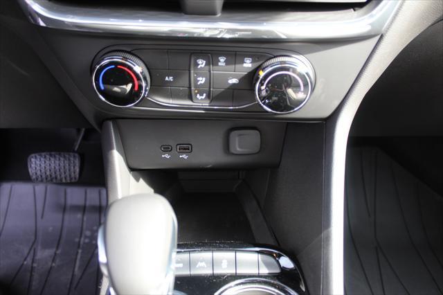 new 2025 Buick Encore GX car, priced at $28,550