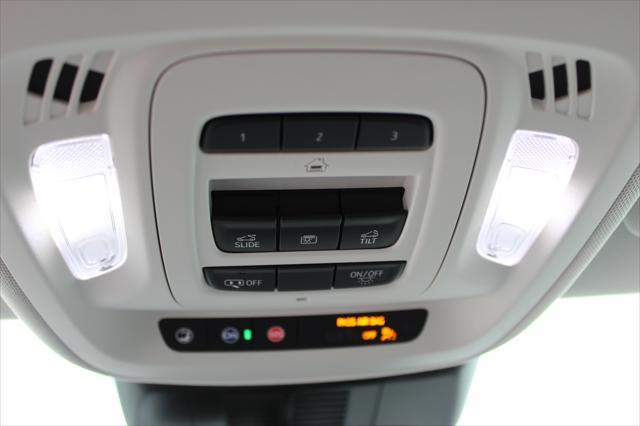 new 2025 Buick Envision car, priced at $40,350
