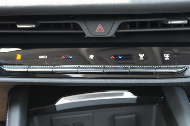 new 2025 Buick Envision car, priced at $40,350
