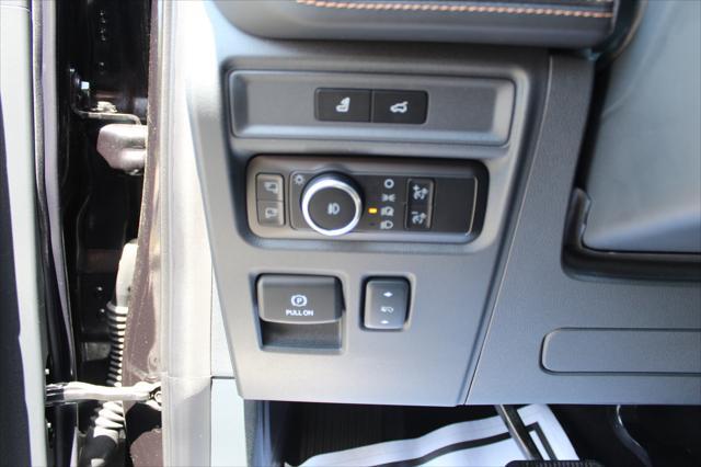 used 2024 Ford Expedition car, priced at $71,999