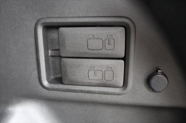 used 2023 Chevrolet Equinox car, priced at $26,918