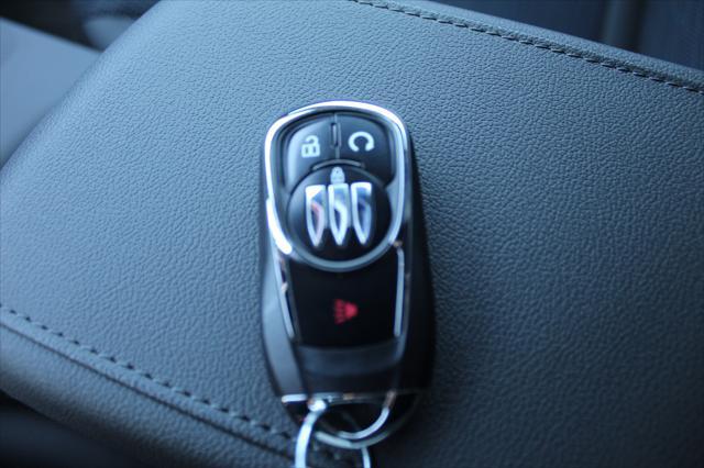 new 2025 Buick Envista car, priced at $25,680