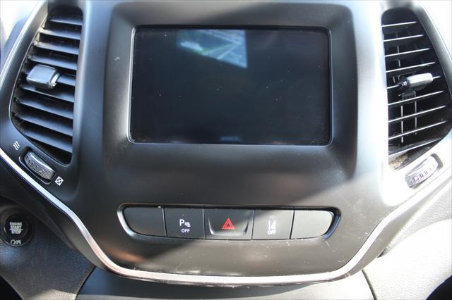 used 2020 Jeep Cherokee car, priced at $18,990