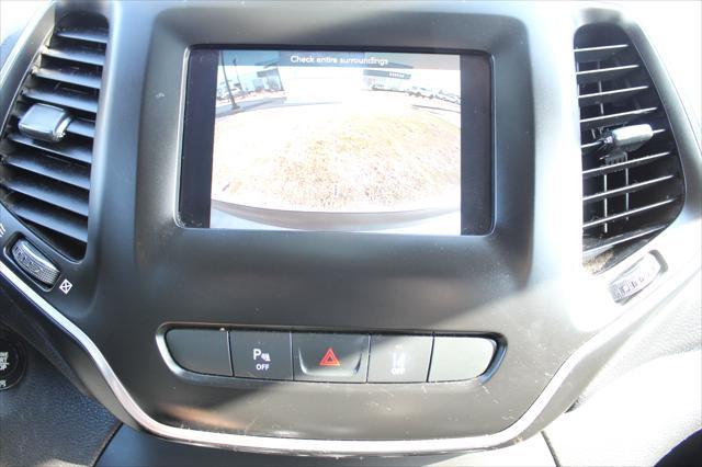 used 2020 Jeep Cherokee car, priced at $18,990