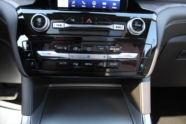 used 2024 Ford Explorer car, priced at $51,012