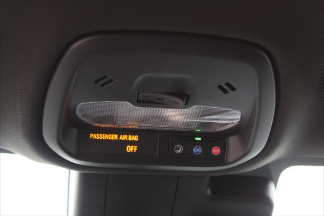 new 2025 Buick Envista car, priced at $25,347