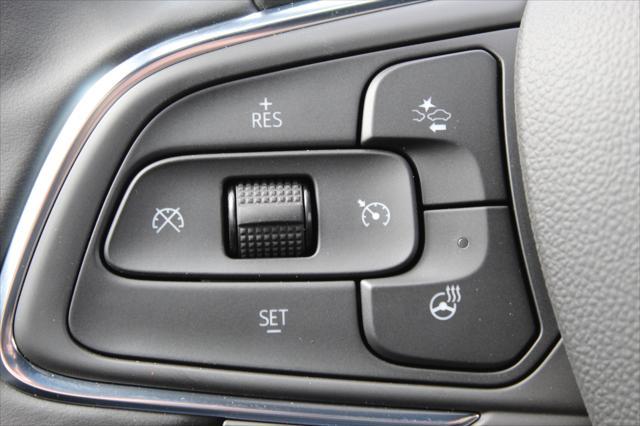 new 2025 Buick Envista car, priced at $25,347