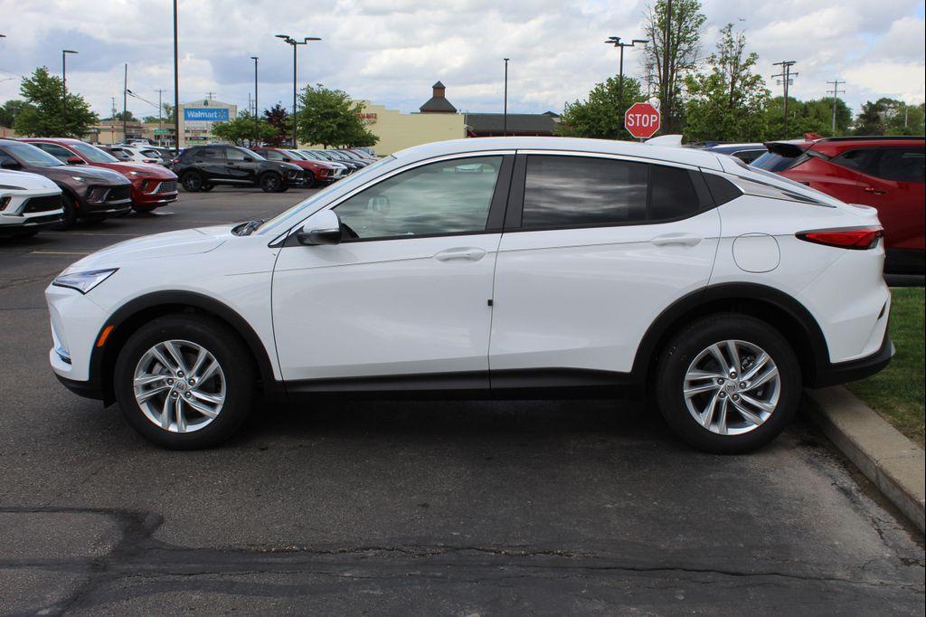 new 2025 Buick Envista car, priced at $24,597