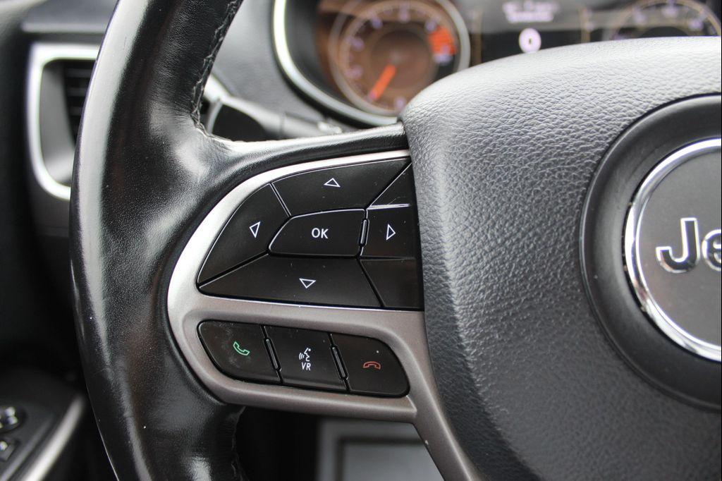 used 2020 Jeep Cherokee car, priced at $19,230