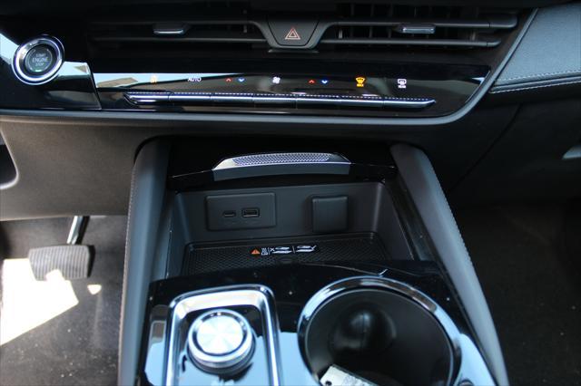 new 2025 Buick Envision car, priced at $44,026