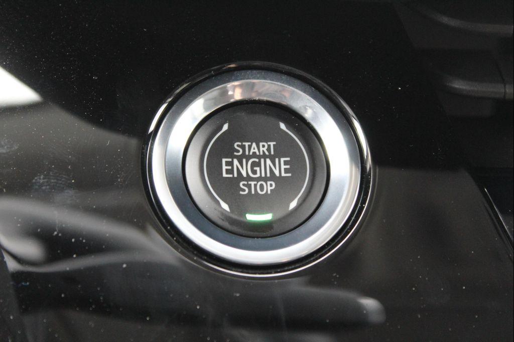 new 2025 Buick Envision car, priced at $39,502