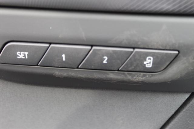 new 2025 Buick Envision car, priced at $40,350
