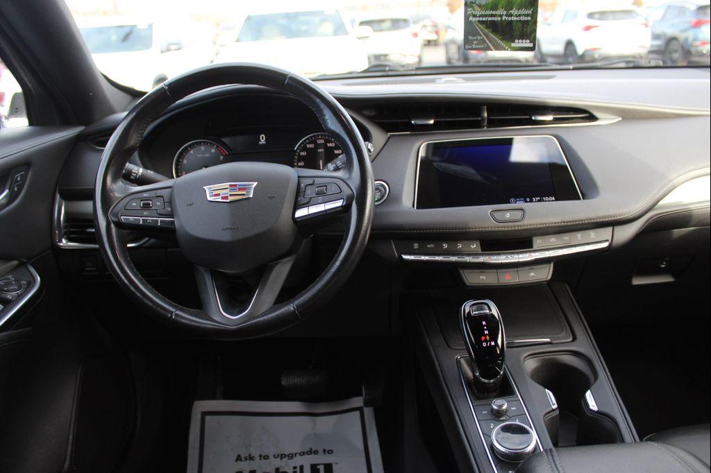 used 2023 Cadillac XT4 car, priced at $22,999