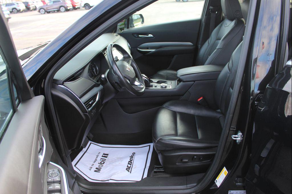 used 2023 Cadillac XT4 car, priced at $22,999