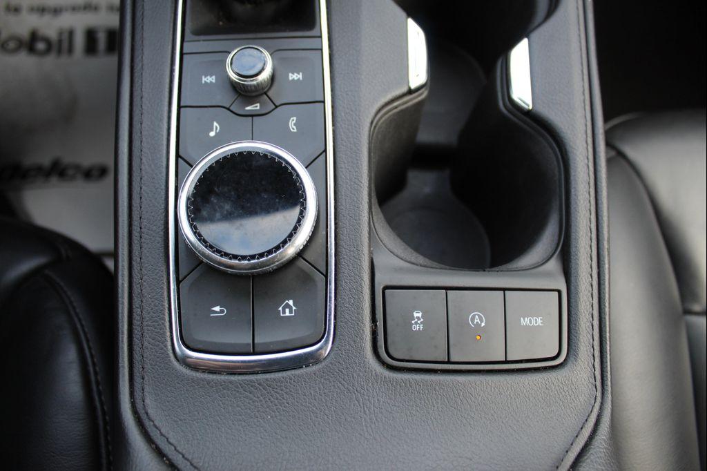 used 2023 Cadillac XT4 car, priced at $22,999