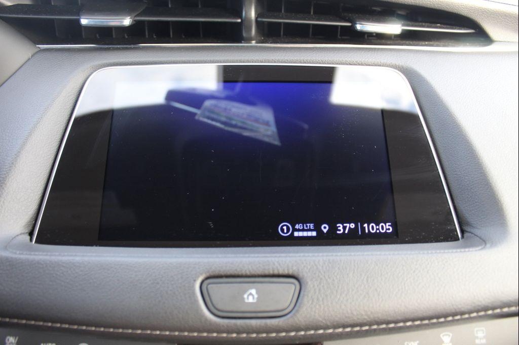 used 2023 Cadillac XT4 car, priced at $22,999