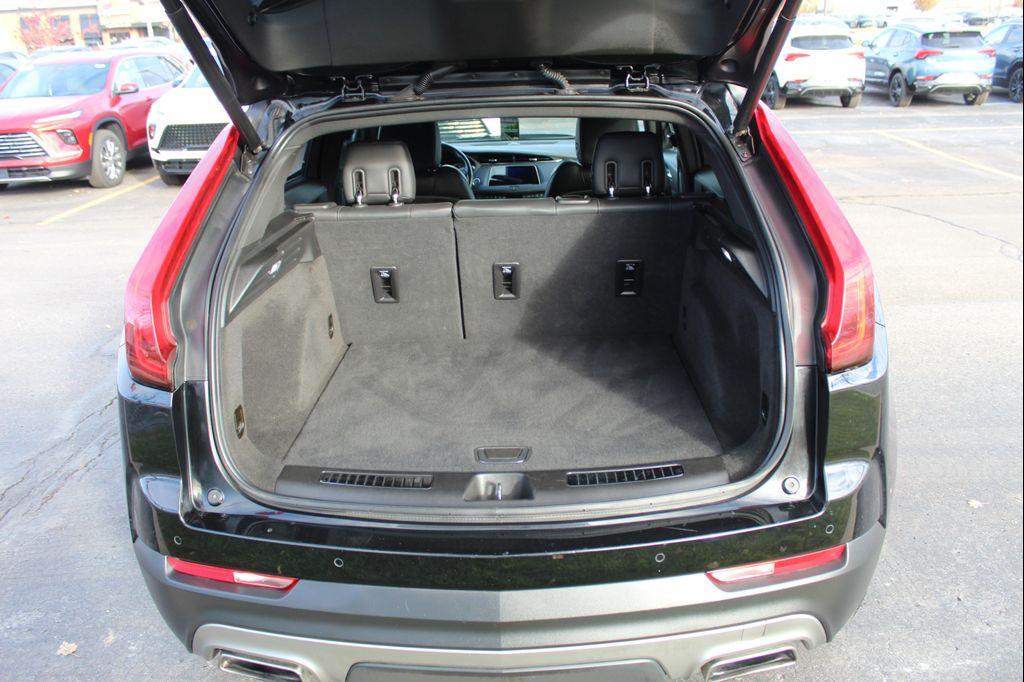 used 2023 Cadillac XT4 car, priced at $22,999