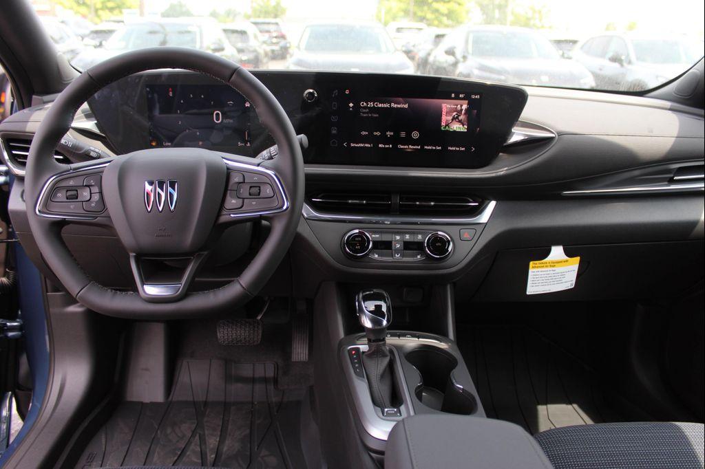 new 2025 Buick Envista car, priced at $25,780