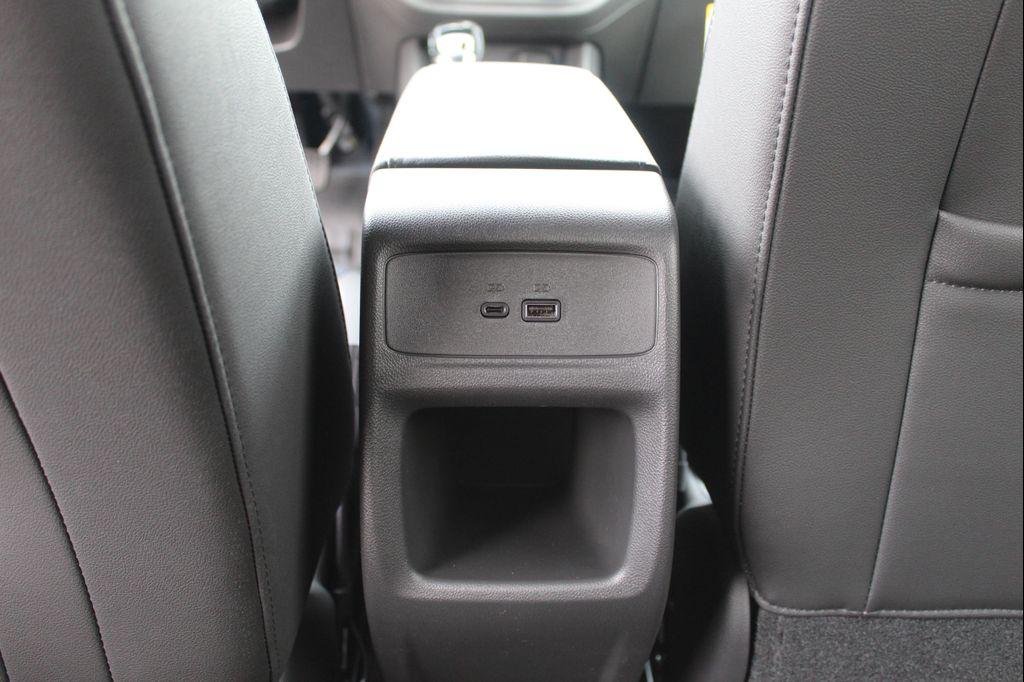 new 2025 Buick Envista car, priced at $25,780