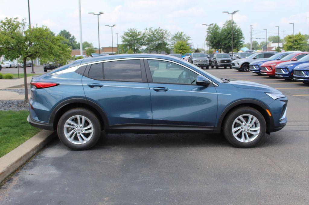 new 2025 Buick Envista car, priced at $25,780