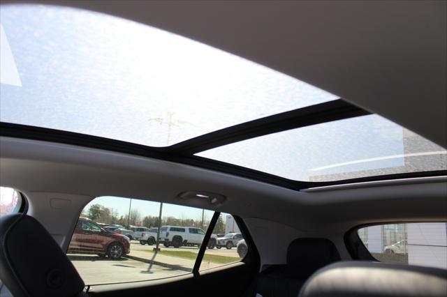 new 2025 Buick Envision car, priced at $40,350
