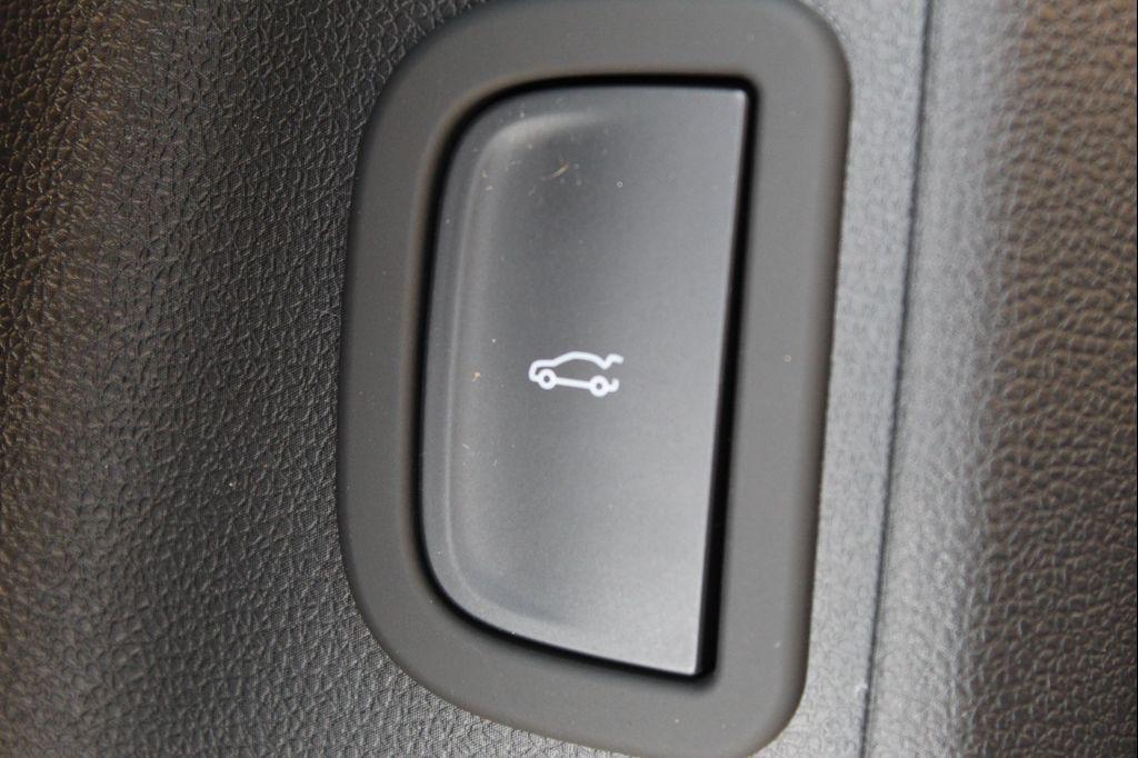 new 2026 Buick Enclave car, priced at $46,625