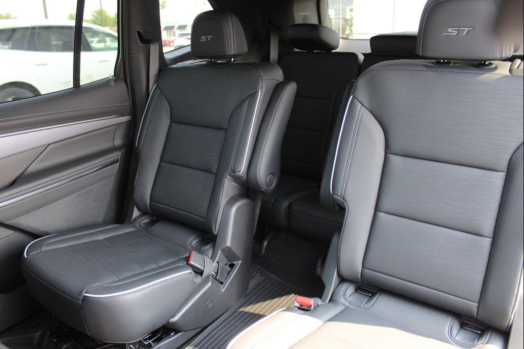 new 2026 Buick Enclave car, priced at $46,625