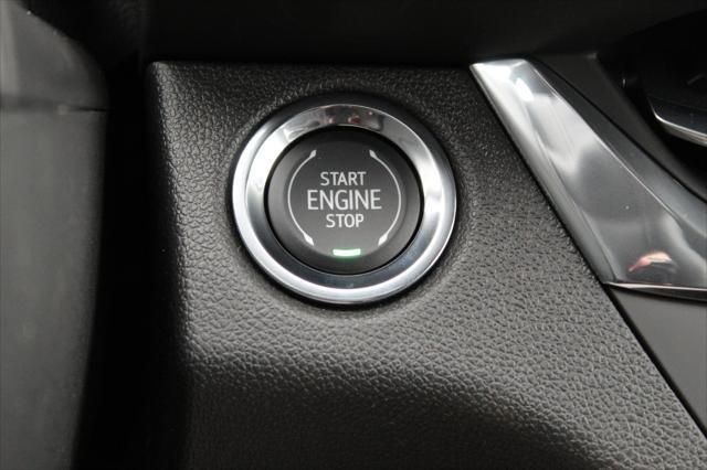 new 2025 Buick Envista car, priced at $26,199