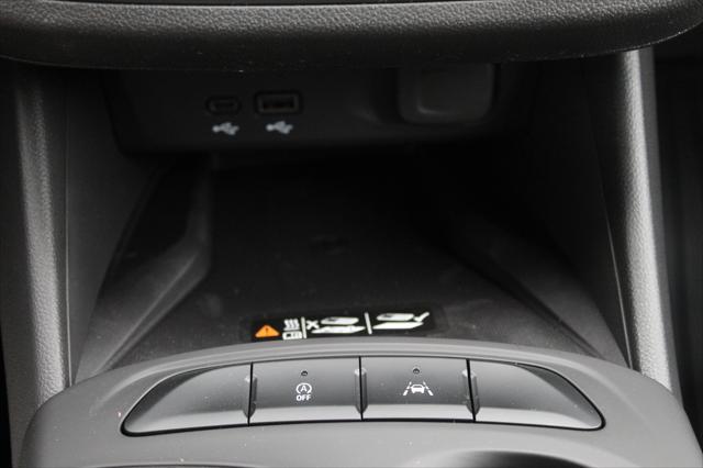 new 2025 Buick Envista car, priced at $26,199