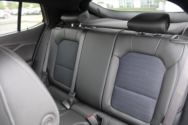 new 2025 Buick Envista car, priced at $26,199