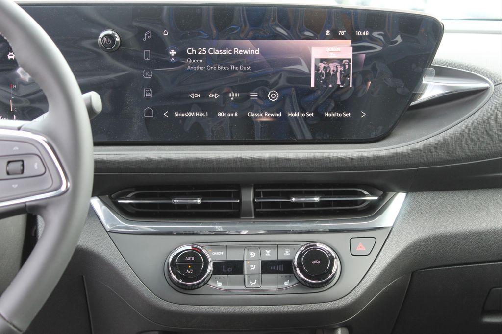 new 2025 Buick Envista car, priced at $25,347