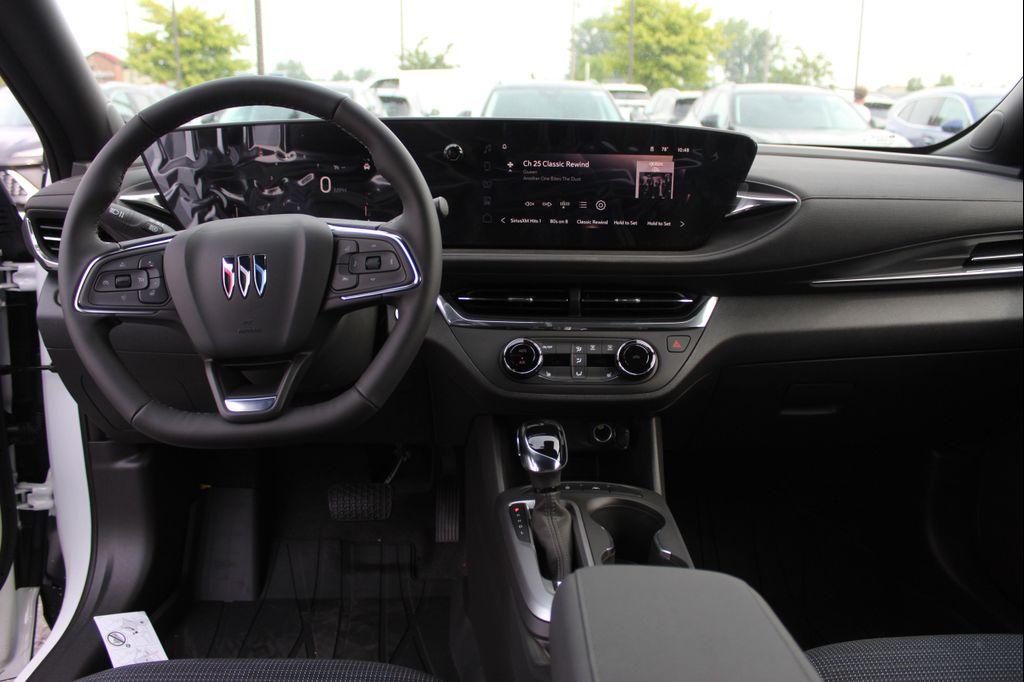 new 2025 Buick Envista car, priced at $25,347