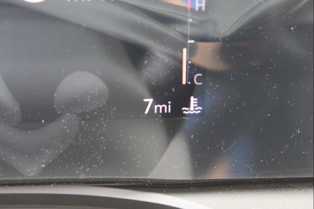 new 2025 Buick Envista car, priced at $25,347