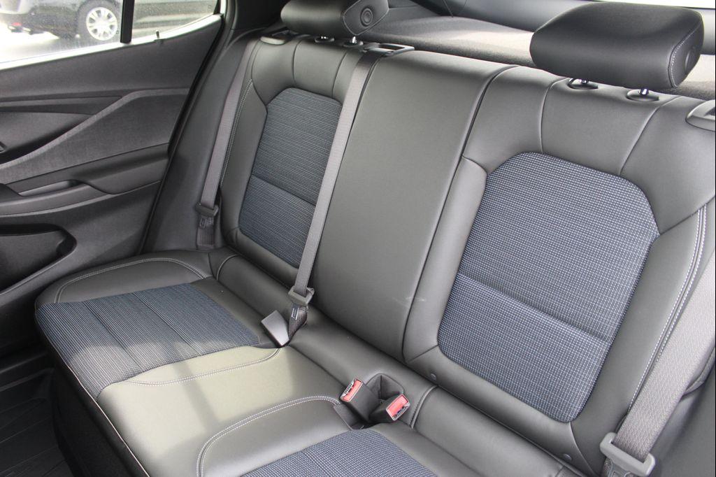 new 2025 Buick Envista car, priced at $25,347