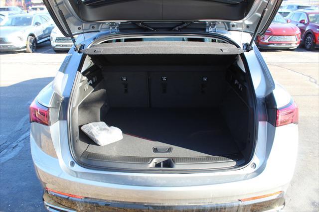 new 2025 Buick Envision car, priced at $40,890