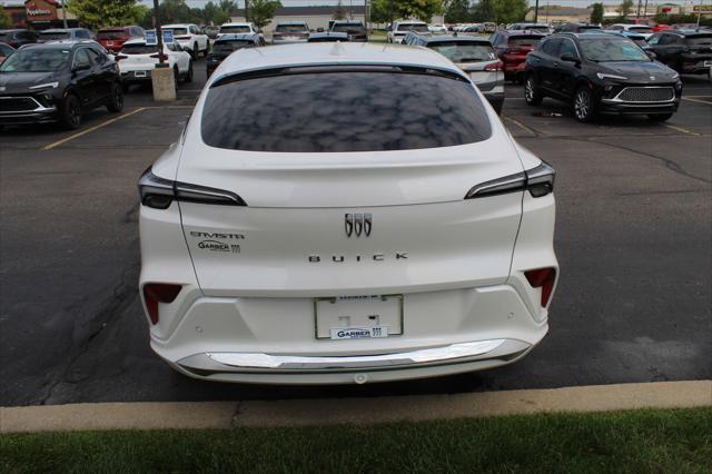 new 2025 Buick Envista car, priced at $30,013