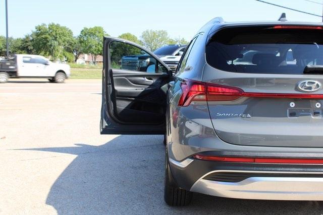 used 2022 Hyundai Santa Fe car, priced at $18,990
