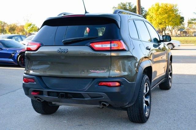 used 2015 Jeep Cherokee car, priced at $14,290