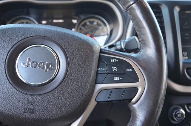 used 2015 Jeep Cherokee car, priced at $14,290