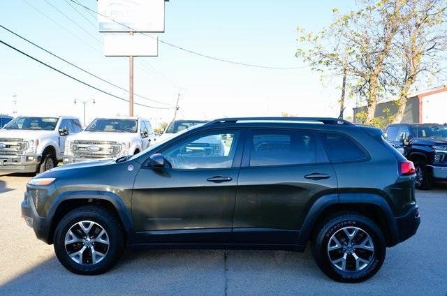 used 2015 Jeep Cherokee car, priced at $14,290