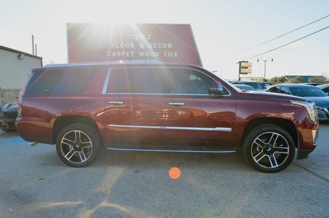 used 2019 Cadillac Escalade ESV car, priced at $35,290