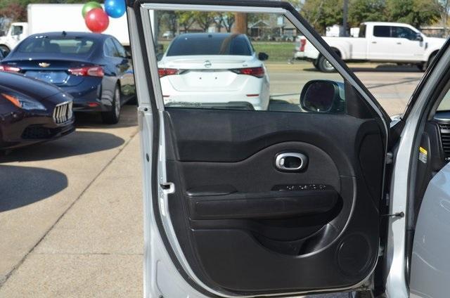 used 2015 Kia Soul car, priced at $7,990