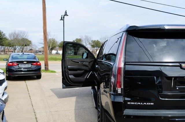 used 2019 Cadillac Escalade ESV car, priced at $34,990